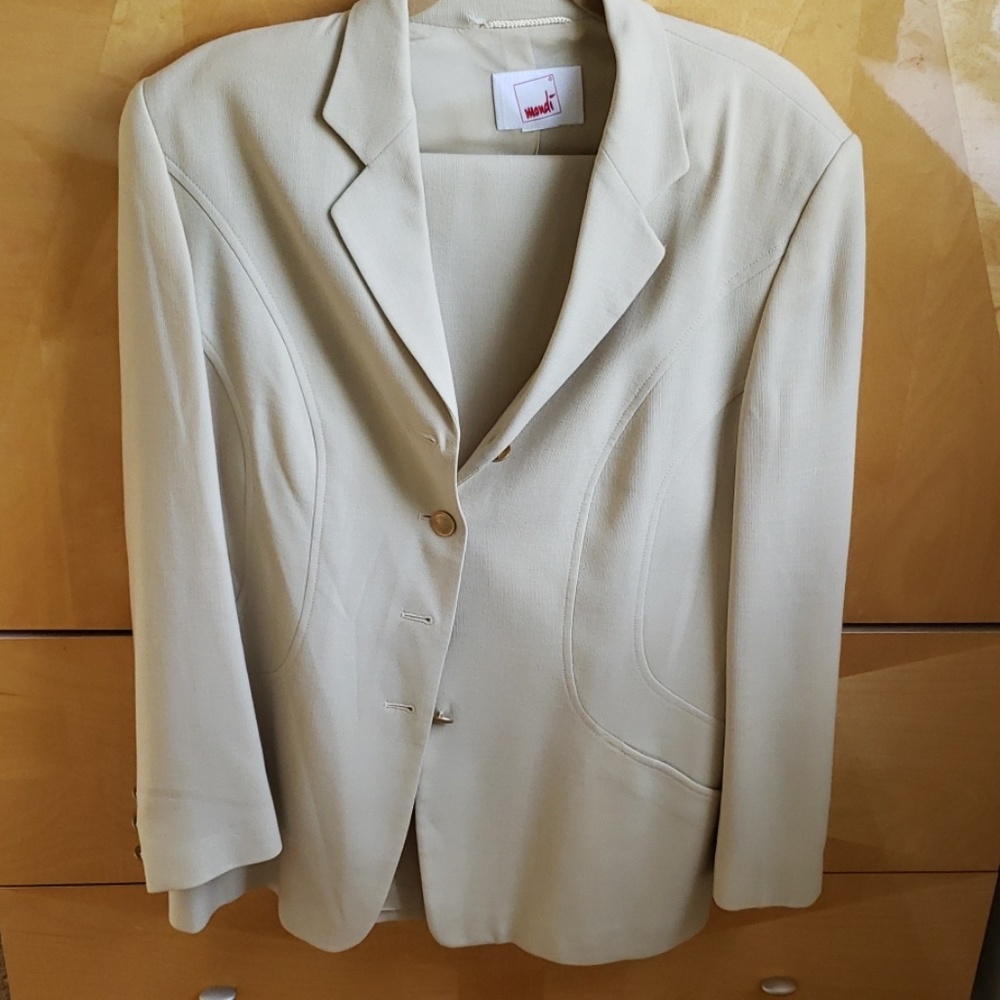 Mondi skirt and jacket